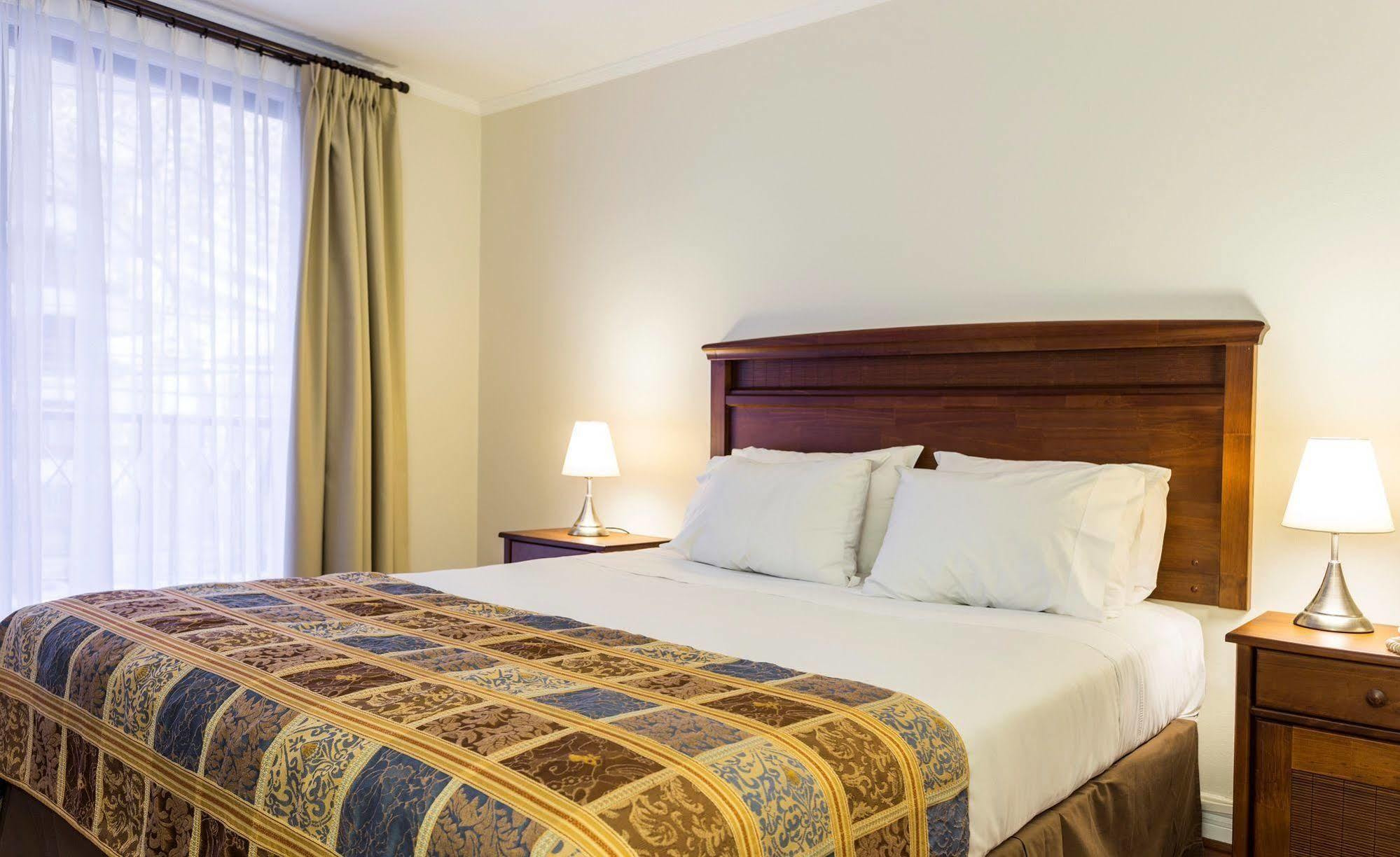 Park Plaza Apartments Сантьяго Экстерьер фото